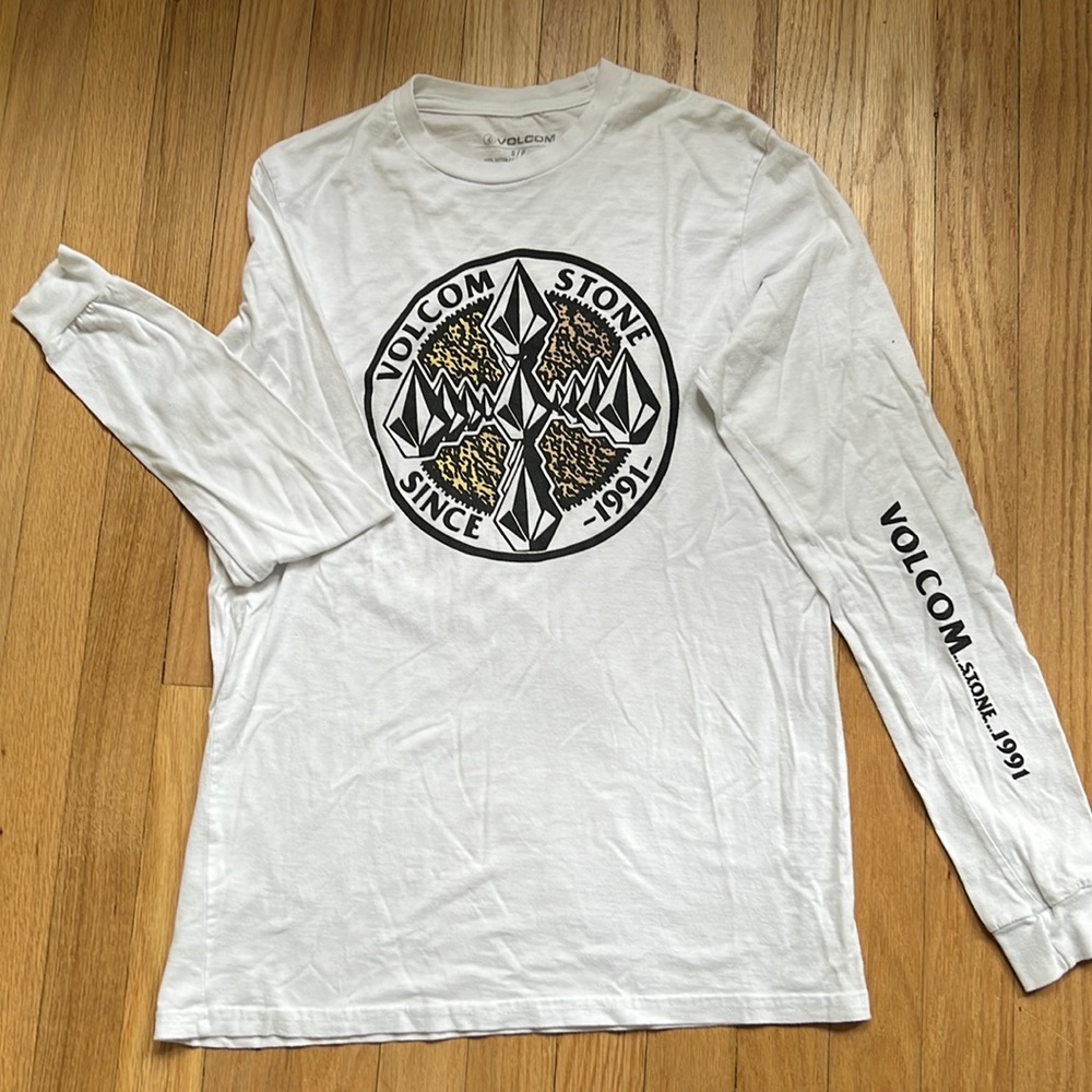 Volcom 100% cotton long sleeve men’s small tee shirt